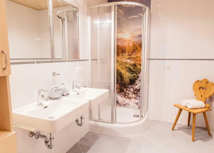 博格纳霍夫公寓 *